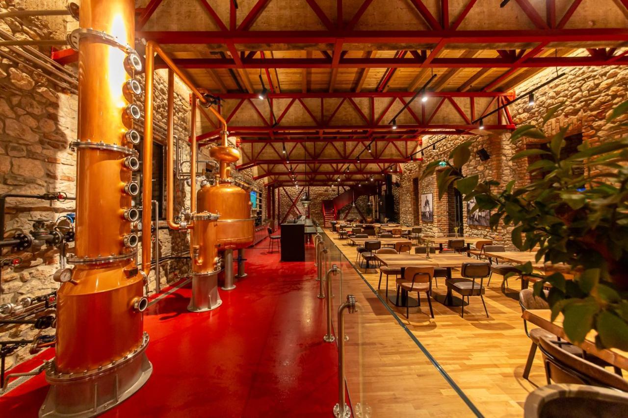 Melesin Distillery Leskovik Экстерьер фото