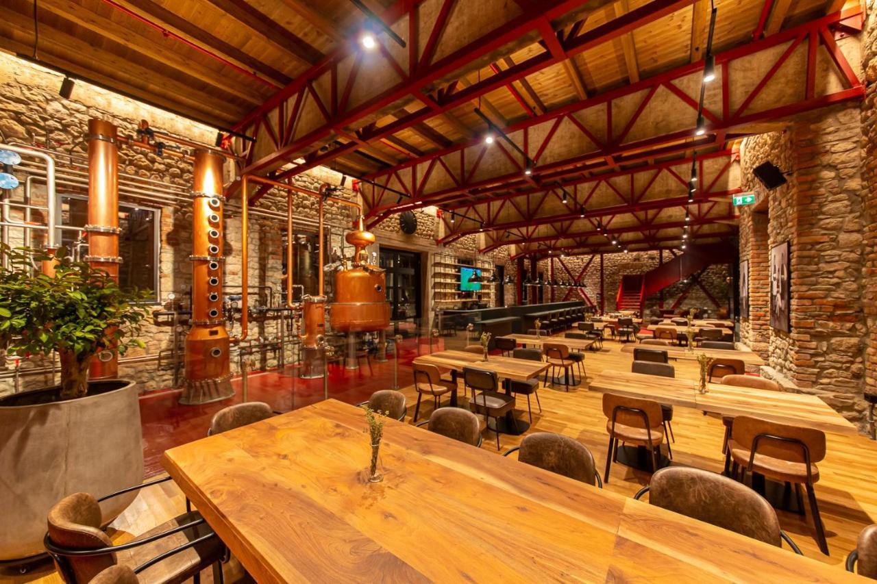 Melesin Distillery Leskovik Экстерьер фото