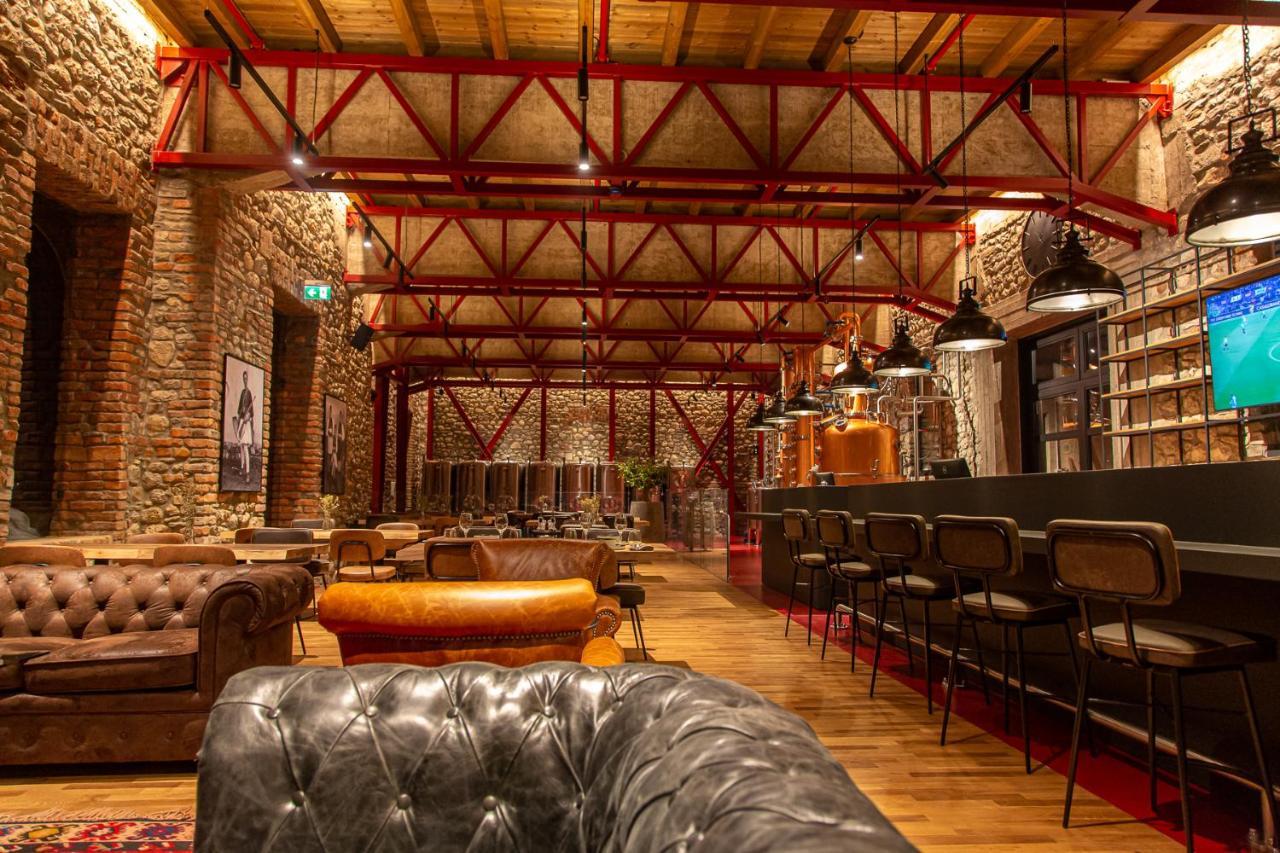 Melesin Distillery Leskovik Экстерьер фото
